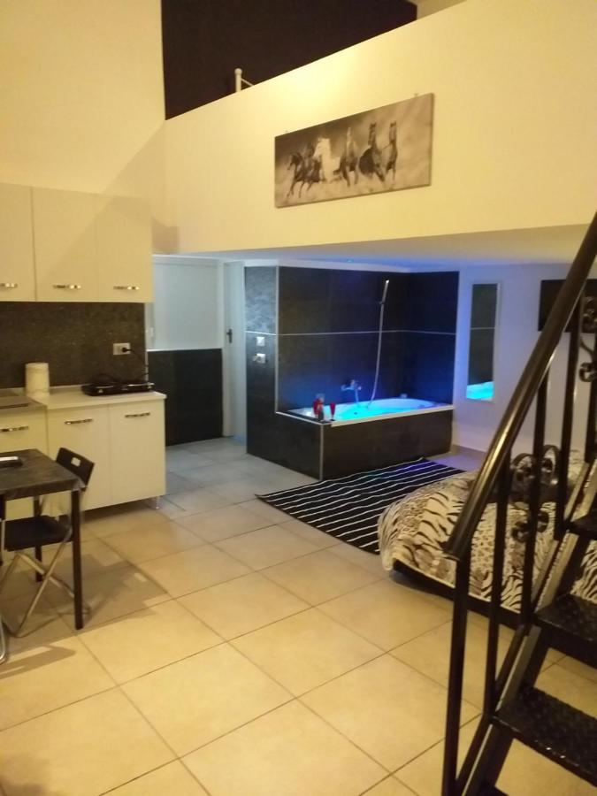 Ferienwohnung Casa Del Caravaggio Neapel Exterior foto